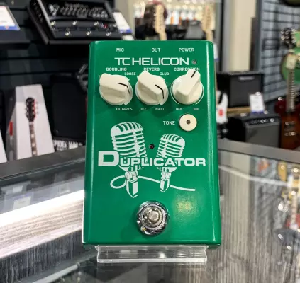 TC-Helicon - Duplicator Vocal Effects Pedal w/Doubling, Reverb and Pitch Correction 3